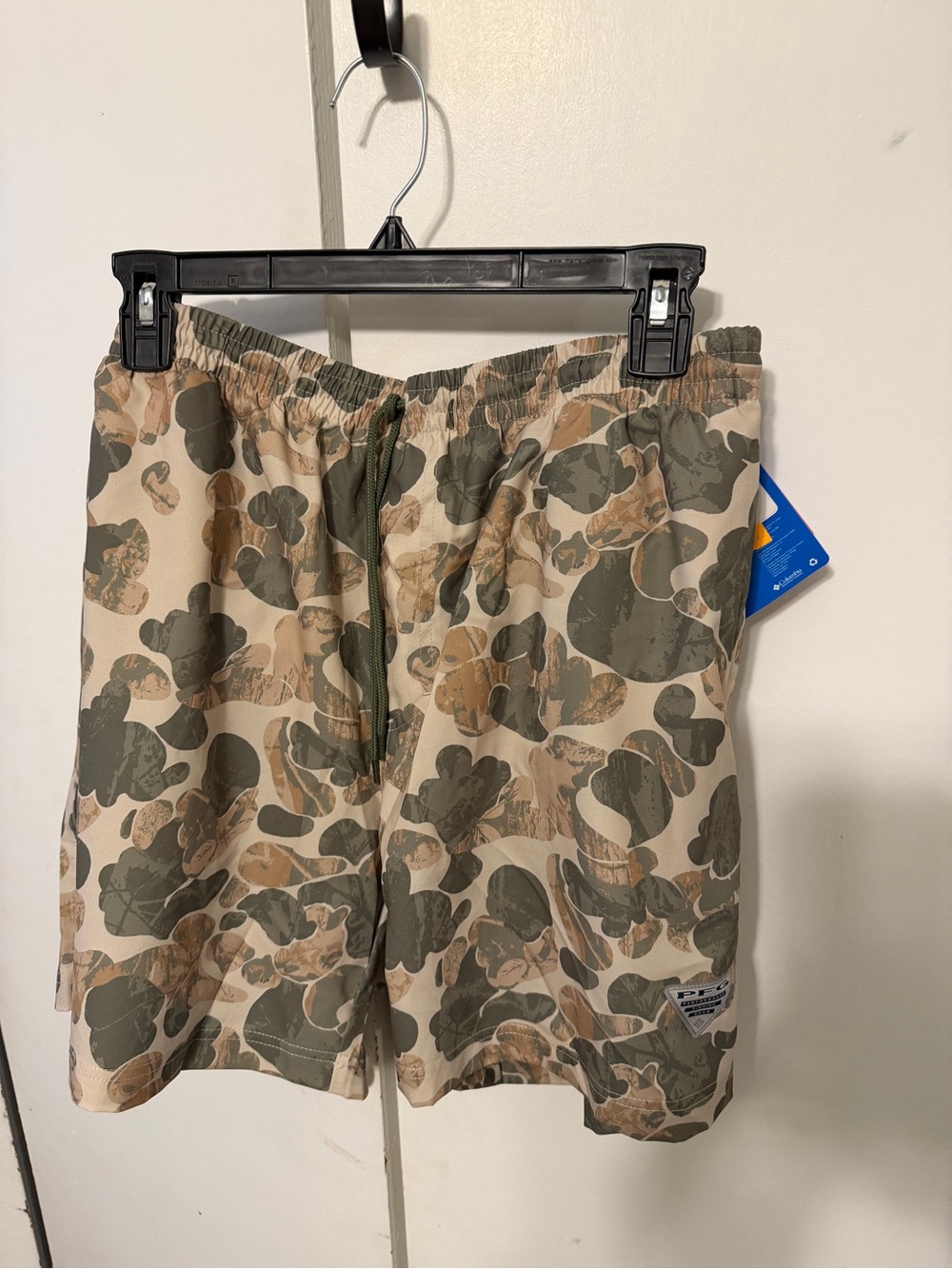 Columbia Men's PFG Camo Swim Trunks 6in